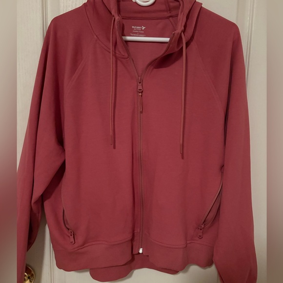 Old Navy Active - Picture 1 of 4
